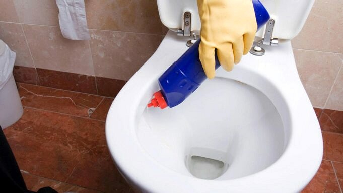 Toiletten Riechen Nach Dem Spuelen Nach Abwasser Wie Koennen Sie Es Beheben